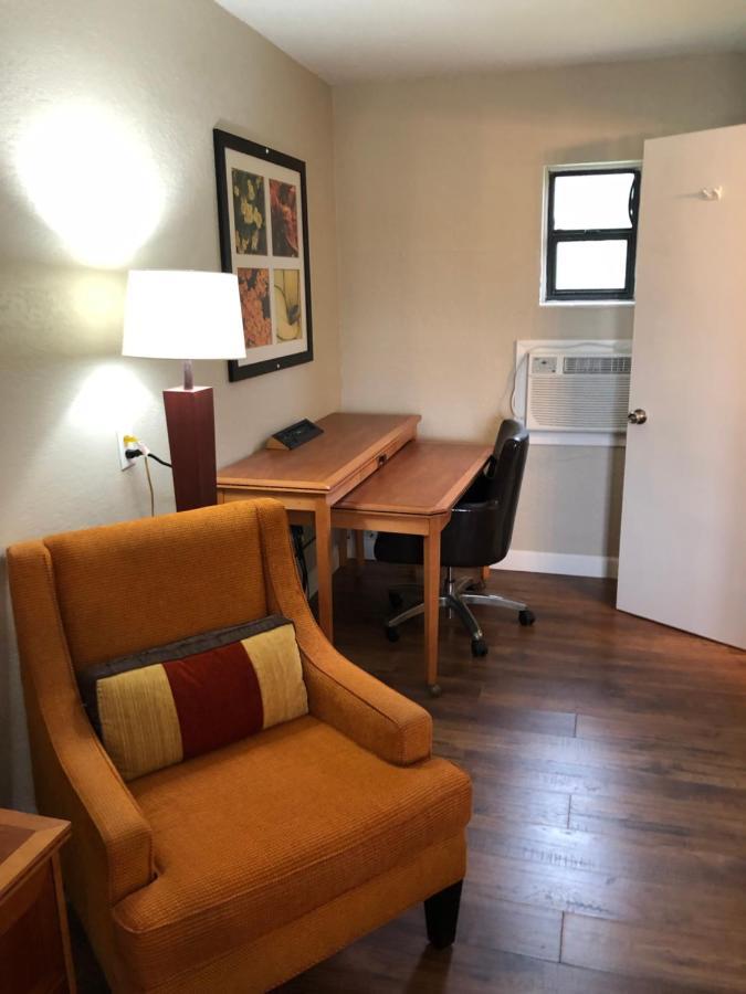 Ocala Cove Motel Luaran gambar